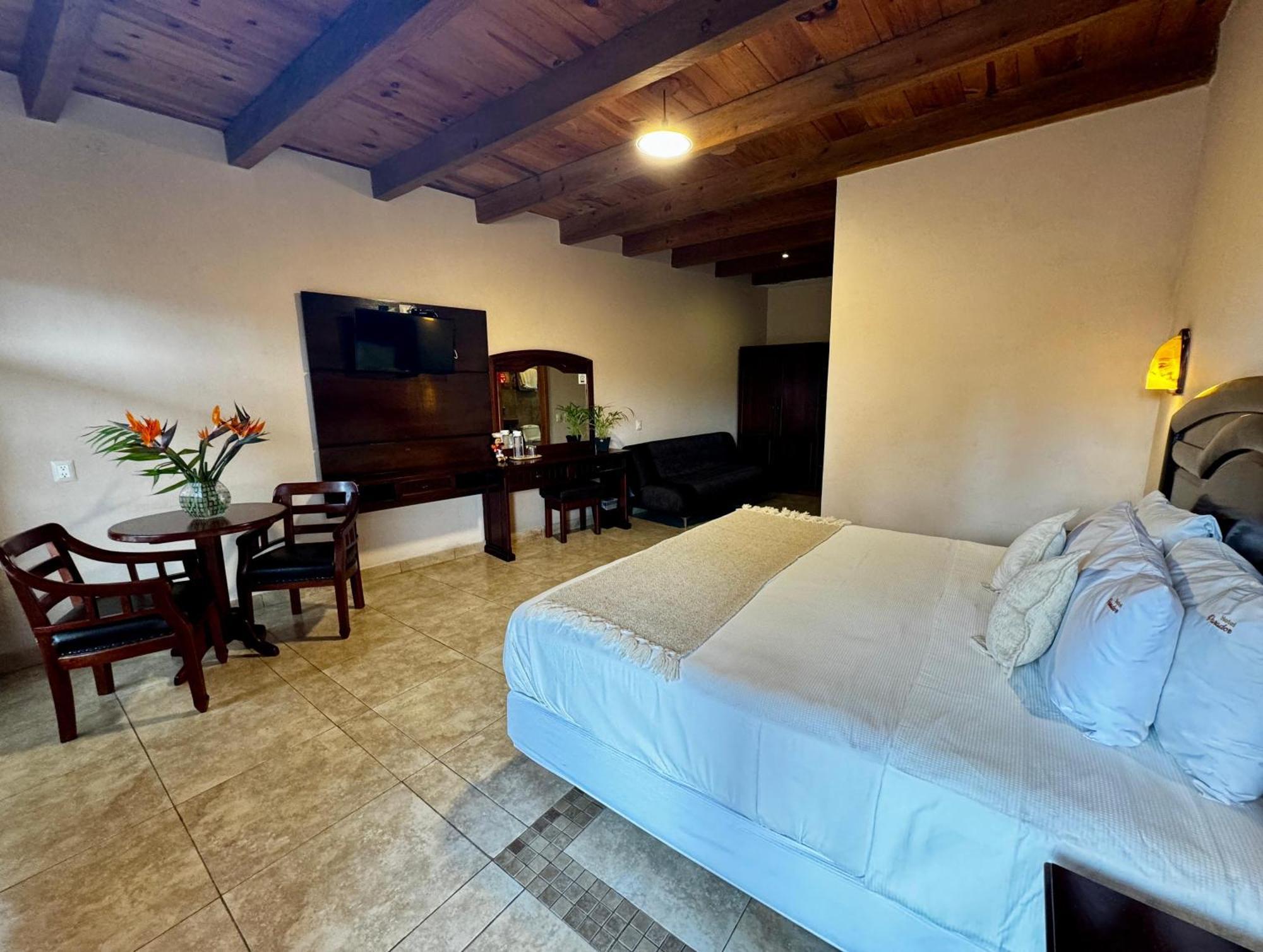 Parador Margarita San Cristóbal de Las Casas Exterior foto